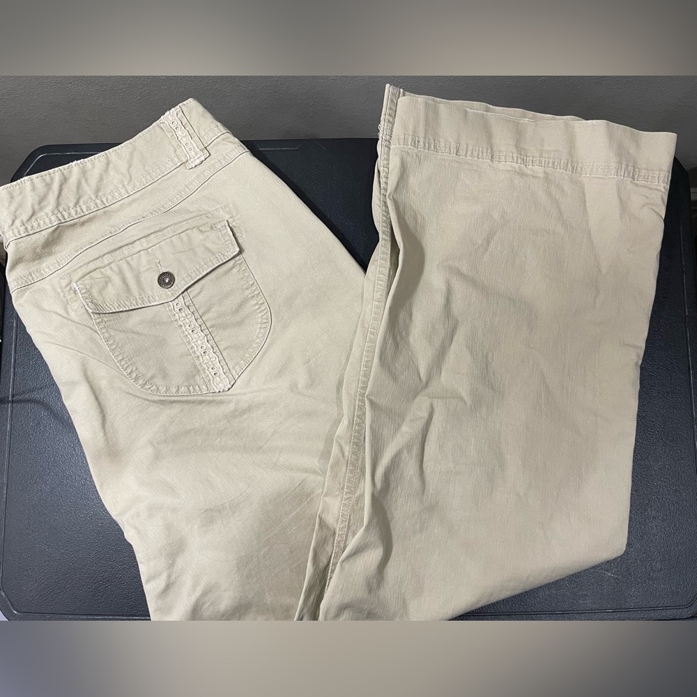 Maurice’s Khaki Pants Size 22